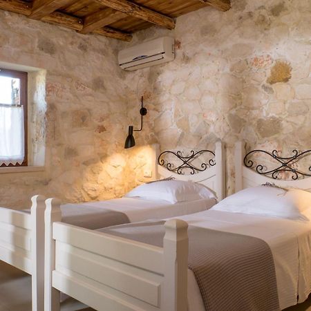 تسيليفي Paliokaliva Apartments And Villas المظهر الخارجي الصورة